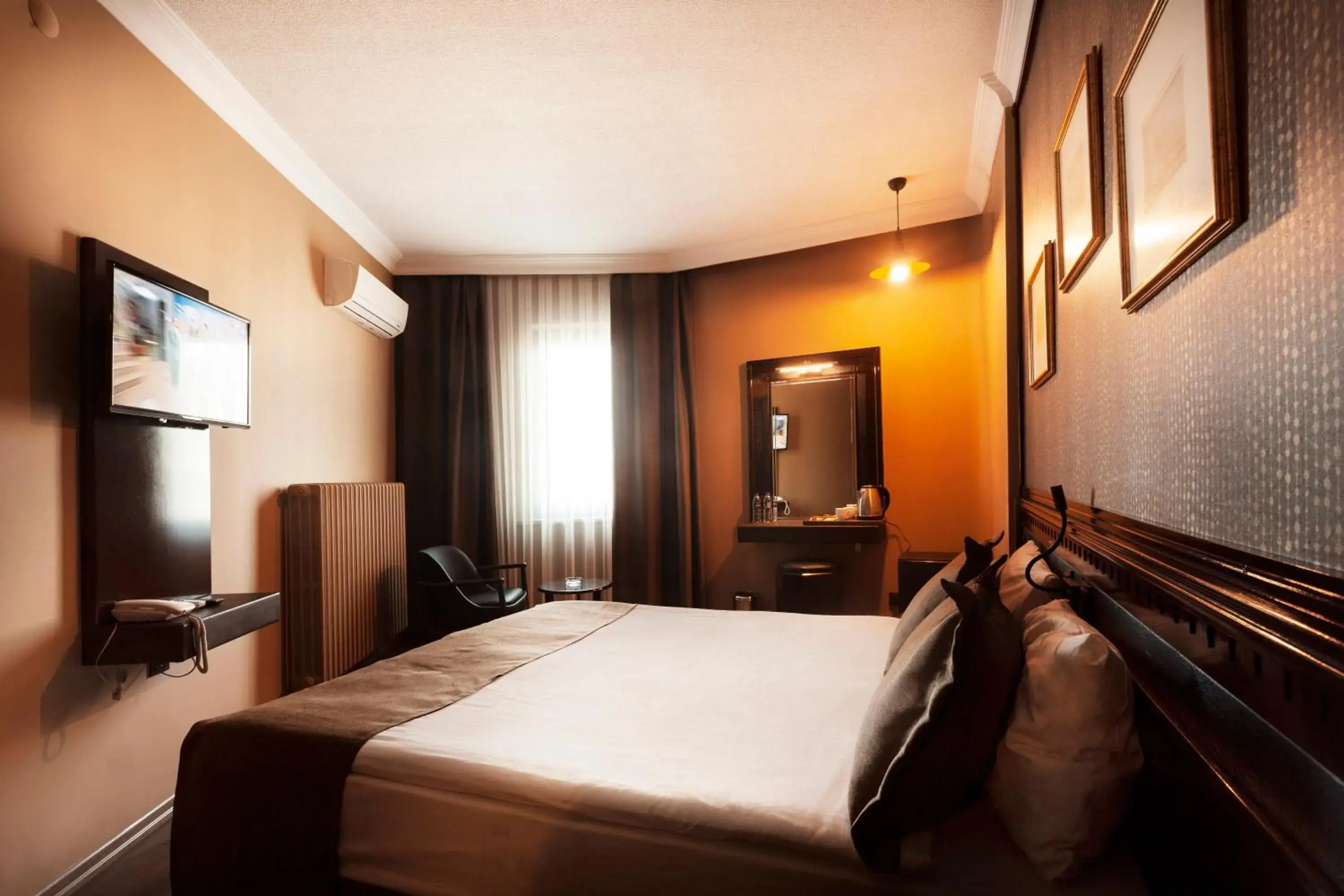 Bed in Balikcilar Hotel